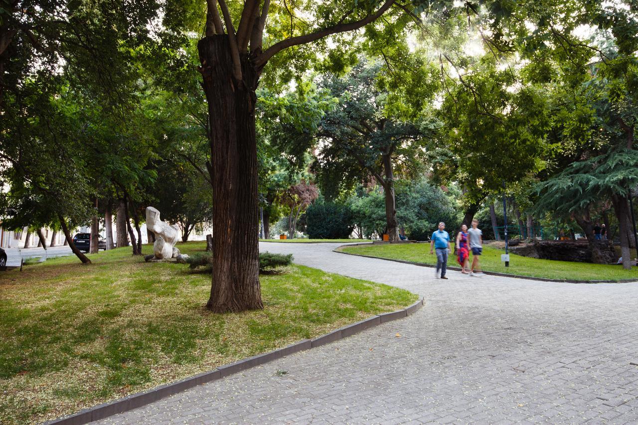 Garden Side Tbilisi Exterior foto